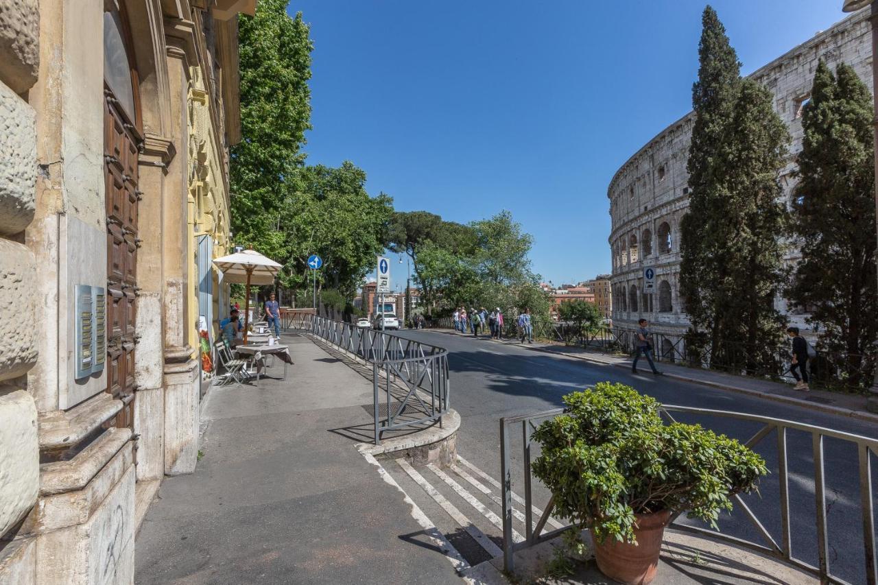Amazing Colosseo Rome Exterior photo
